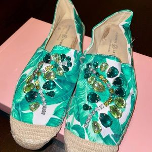 Chinese Laundry slip on shoes